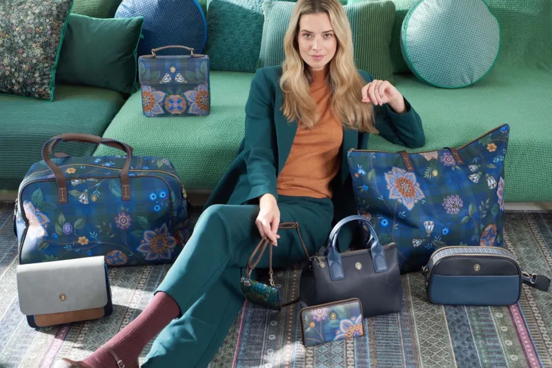 Pip Studio Taschen|Umhängetaschen|Fia Schultertasche Mittelgross Blau